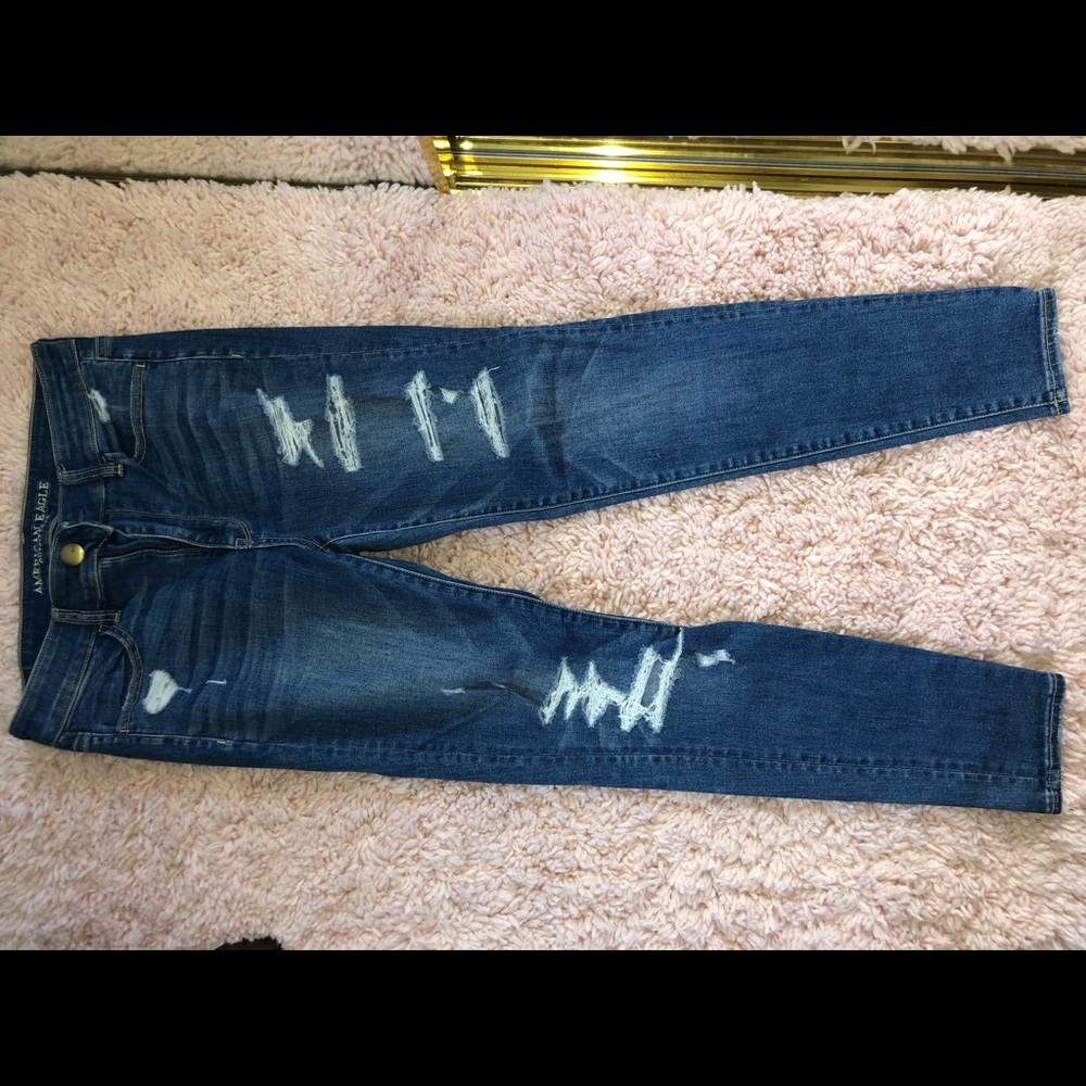 American Eagle distressed jeans